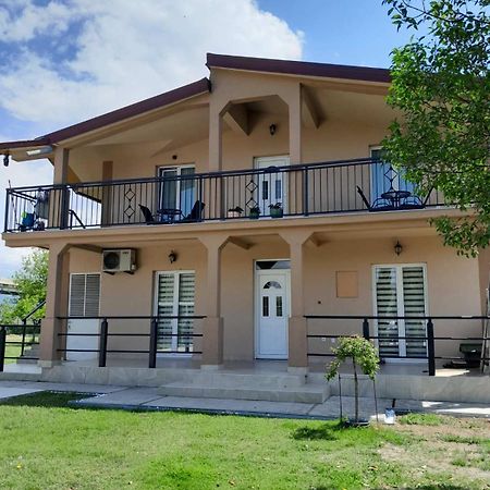 Mitrovici  Apartments Zejak מראה חיצוני תמונה