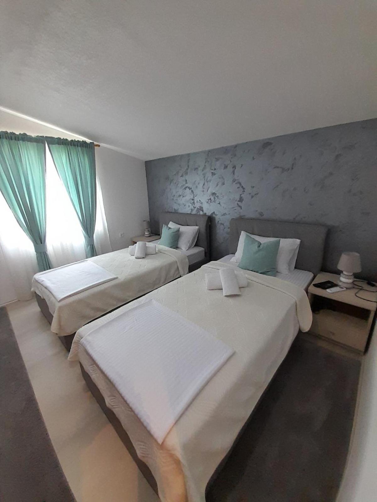 Mitrovici  Apartments Zejak מראה חיצוני תמונה